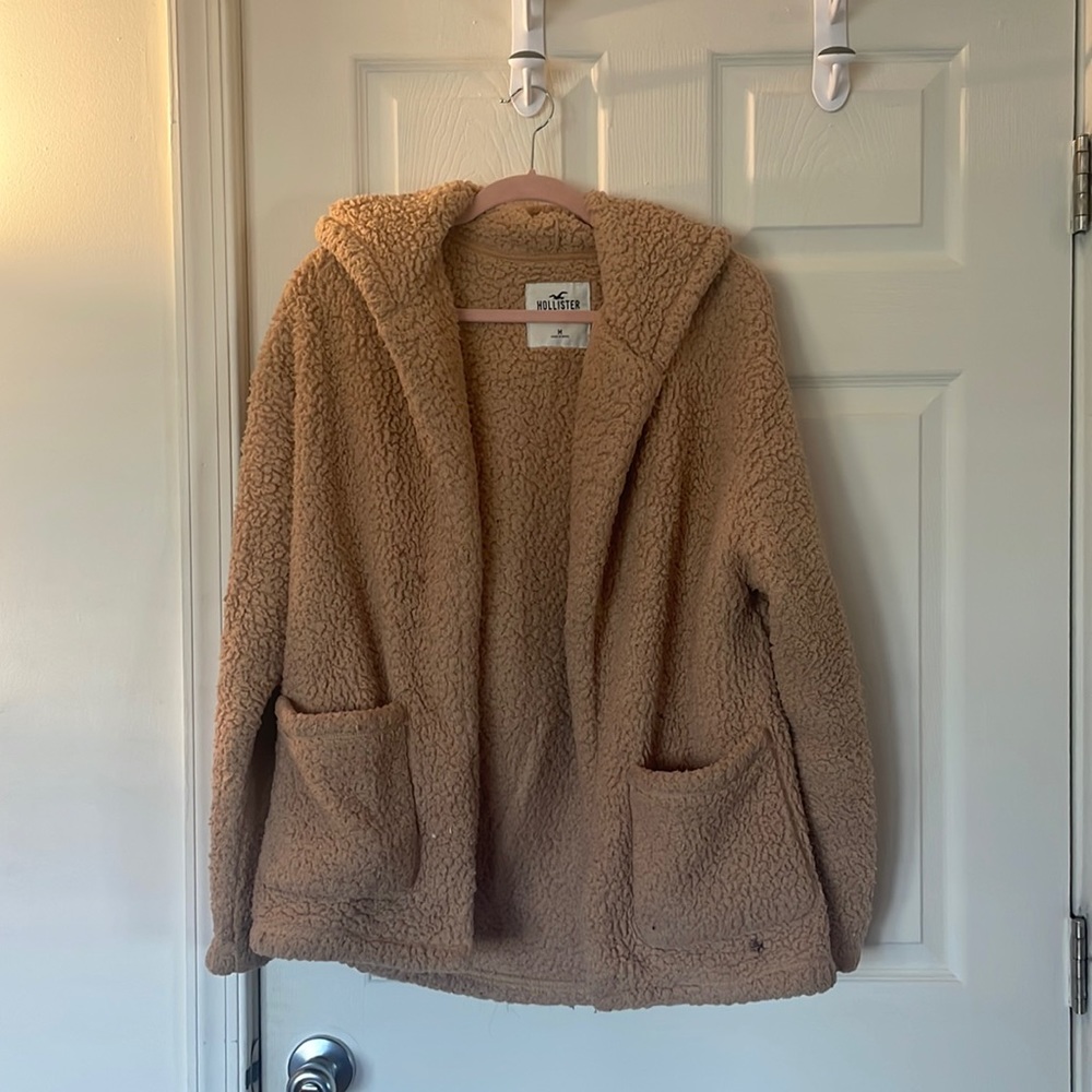 Hollister Light Brown/Tan Fuzzy “Bear Coat” - Medium
